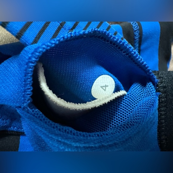 Lululemon In A Flash Bra Apex Stripe Baroque Blue Size 4 - Picture 8 of 9